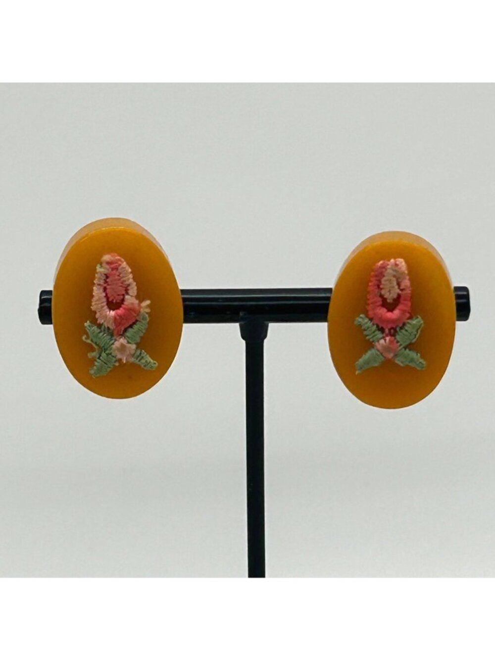 Bakelite Clip-On Earrings  Butterscotch Pink & Green Embroidered Floral Vintage - Picture 4 of 15